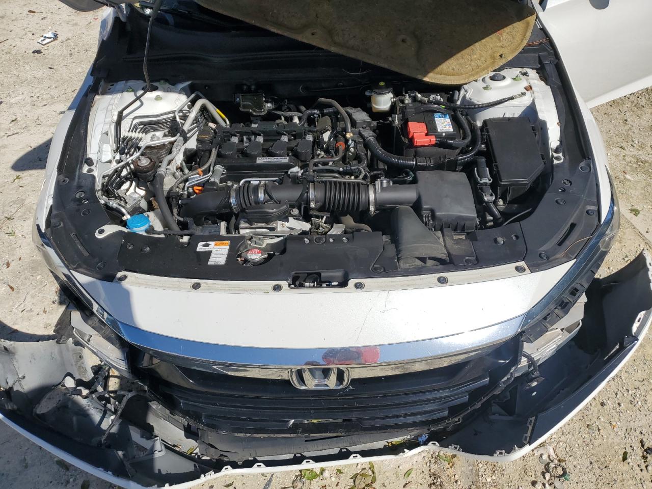 1HGCV1F94JA125378 2018 Honda Accord Touring