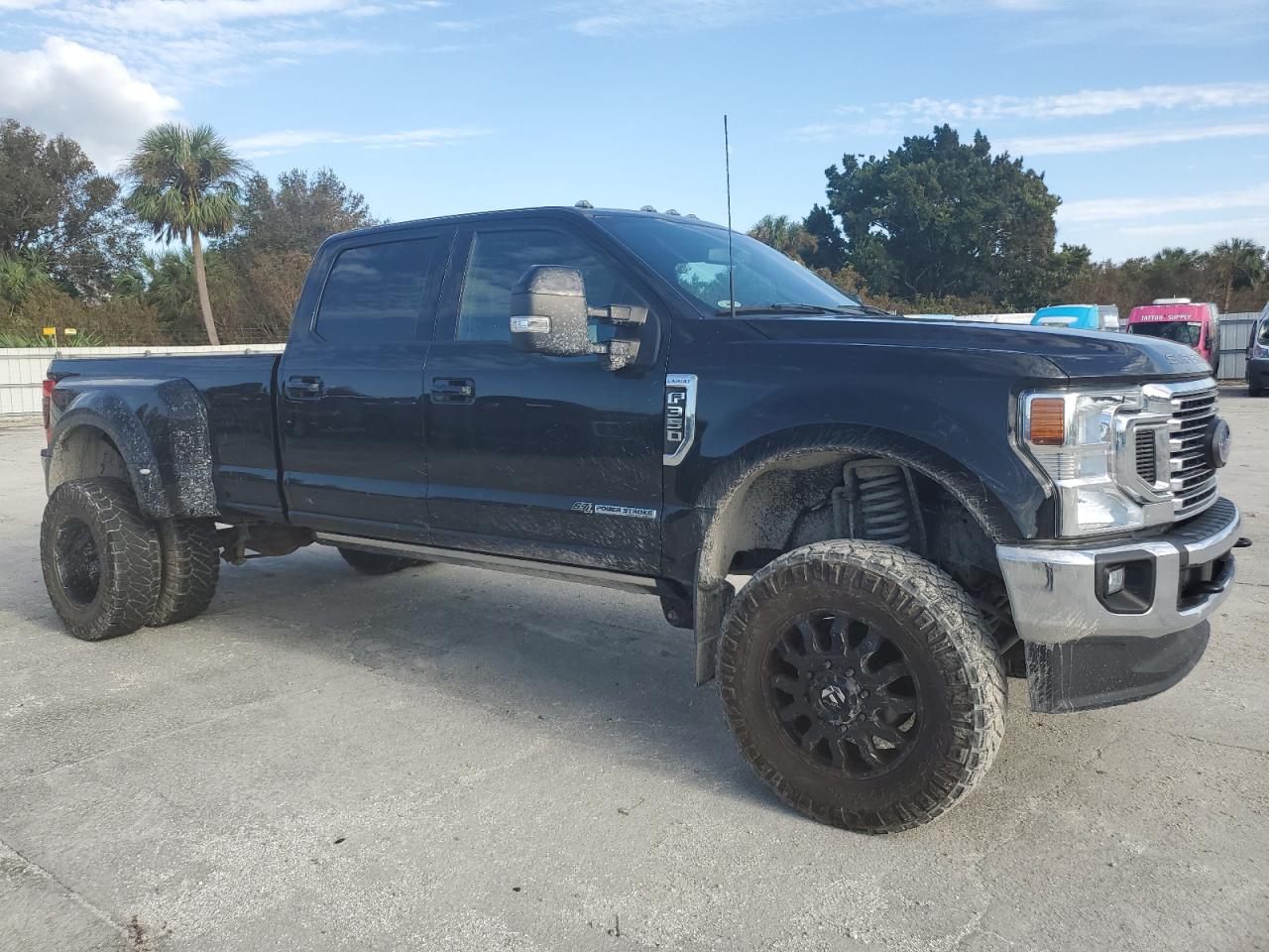 VIN 1FT8W3DTXNEE33410 2022 FORD F350 no.4