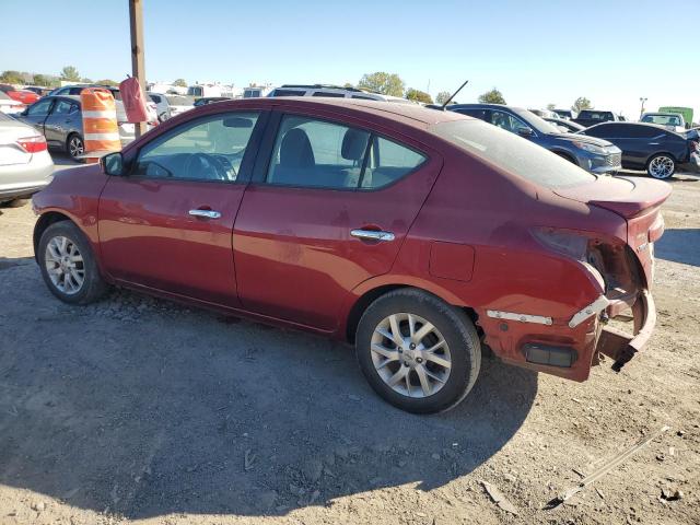  NISSAN VERSA 2018 Czerwony