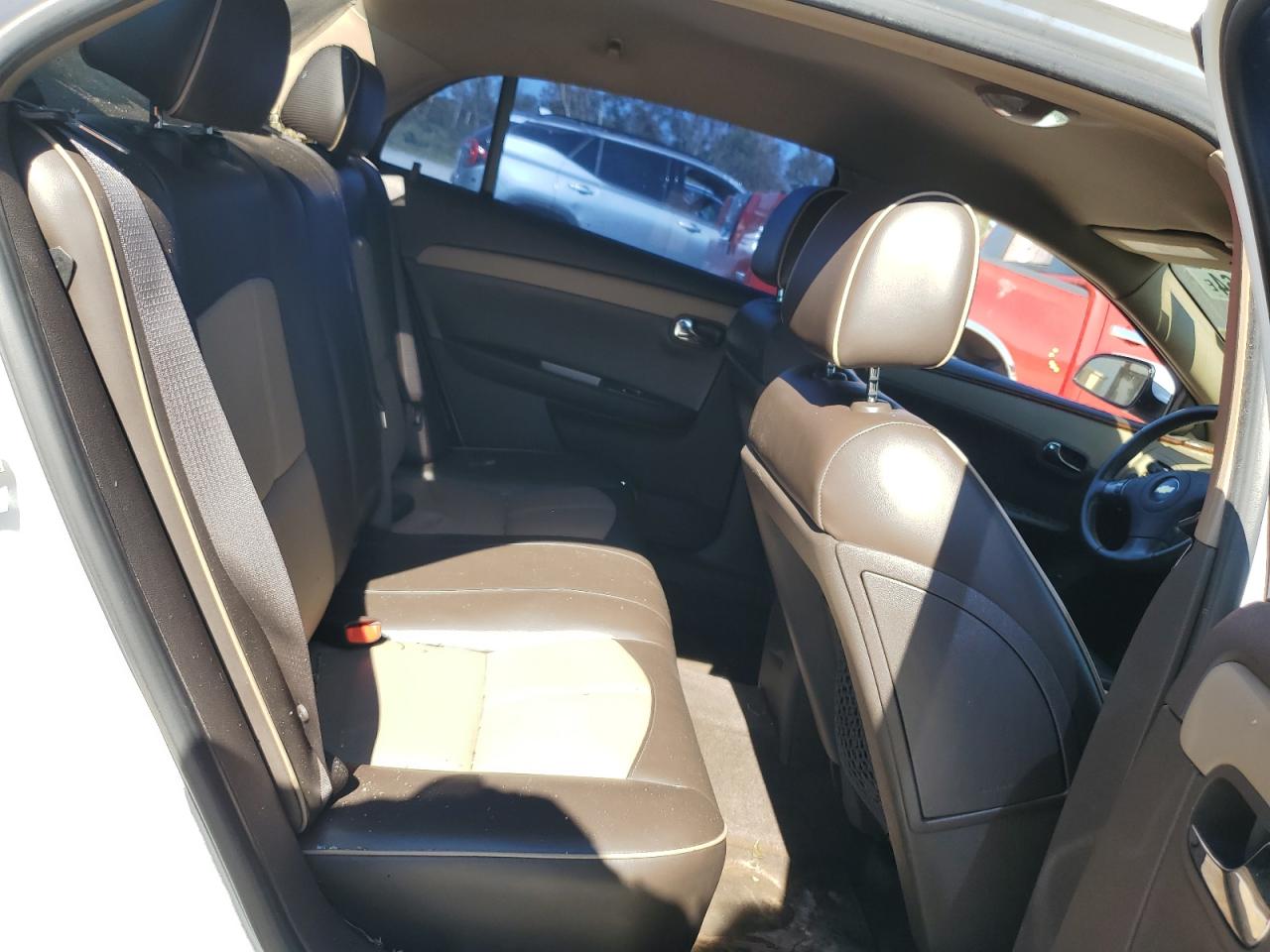 2009 Chevrolet Malibu - Image 10