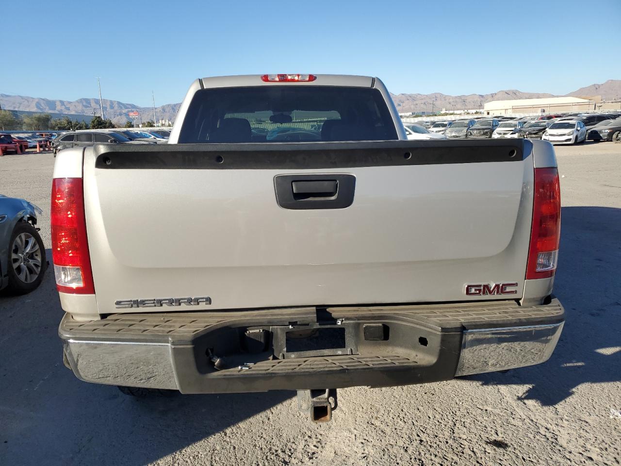 2007 GMC New Sierra C1500 VIN: 3GTEC13C57G540300 Lot: 77820474