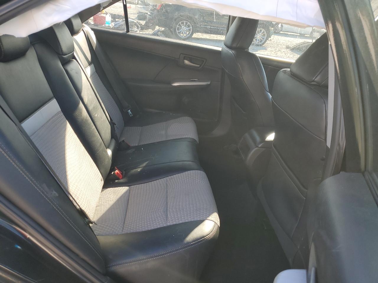 2012 Toyota Camry - Image 10