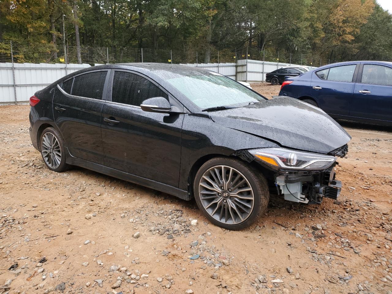 2018 Hyundai Elantra - Image 4