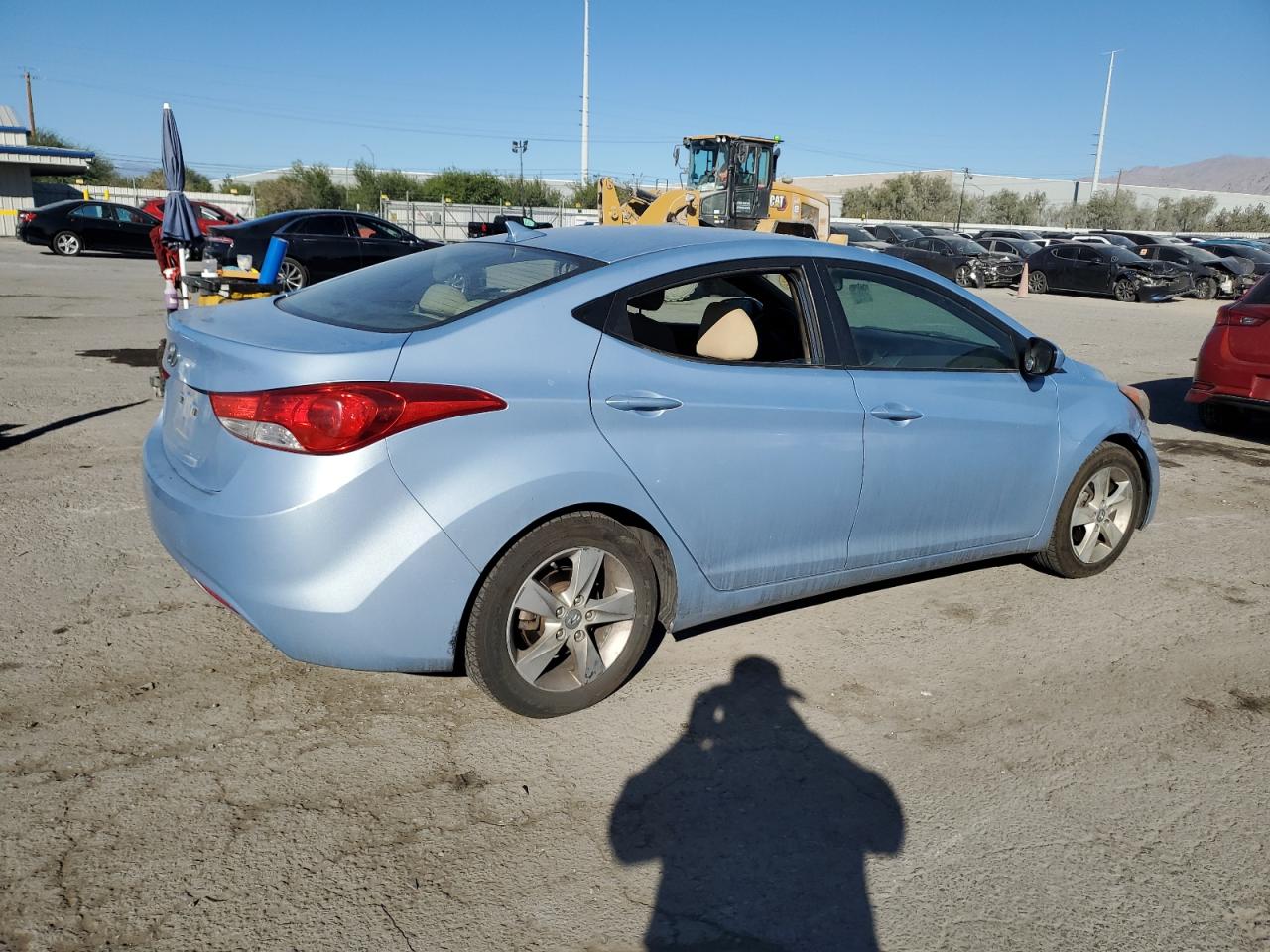 2011 Hyundai Elantra - Image 3