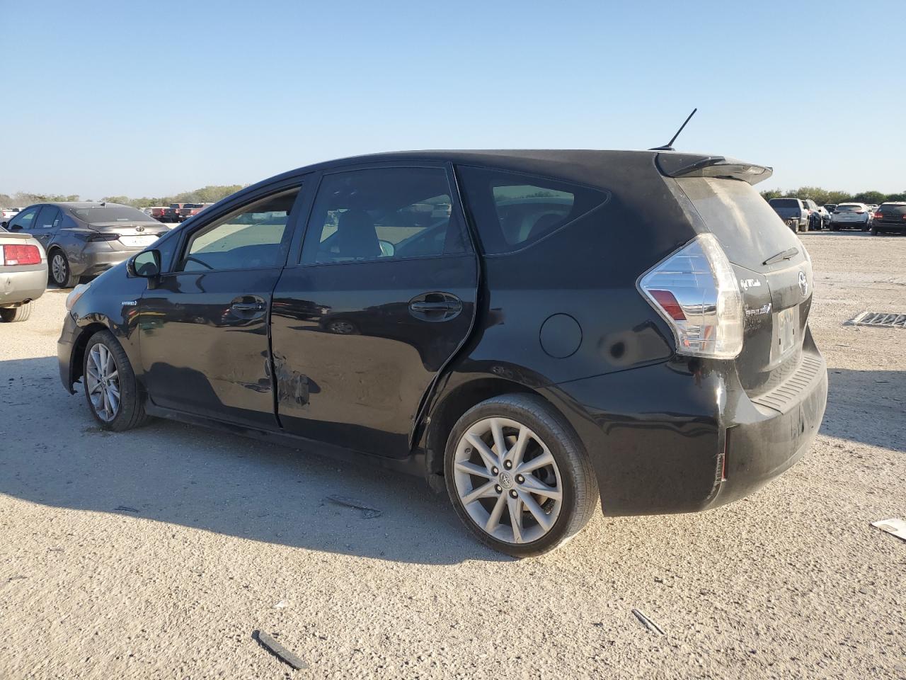 VIN JTDZN3EU3D3224731 2013 TOYOTA PRIUS no.2