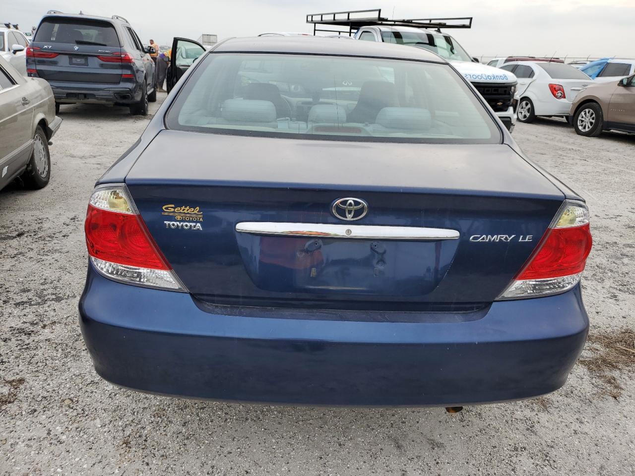 2005 Toyota Camry - Image 6