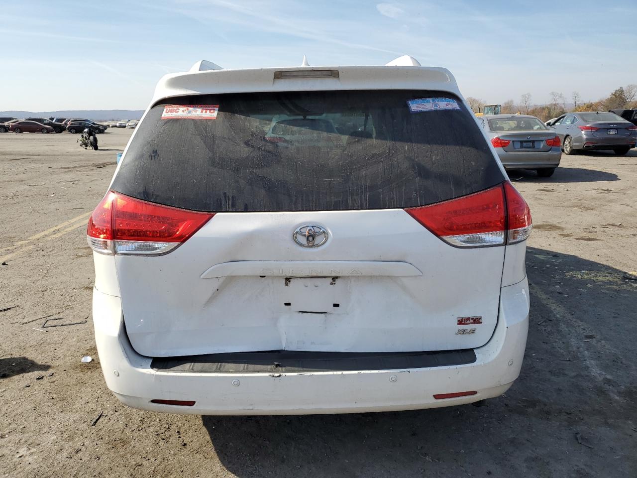 2011 Toyota Sienna - Image 6