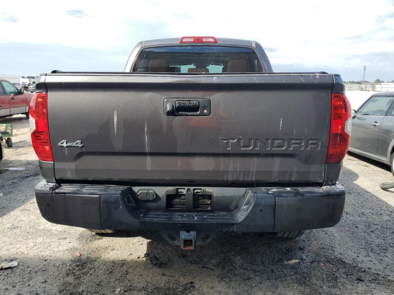 5TFAW5F17EX405593 2014 Toyota Tundra Crewmax Platinum