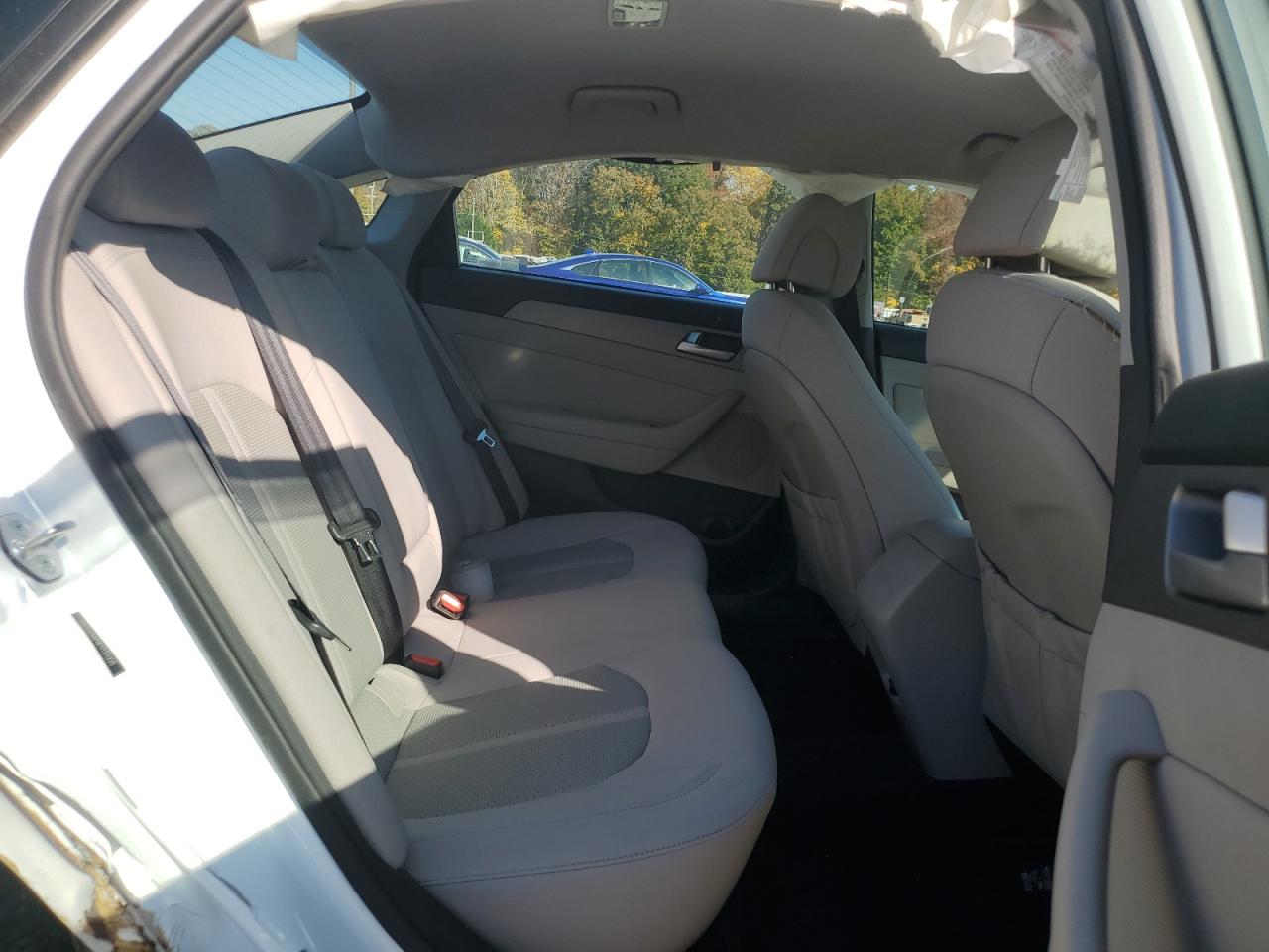 2015 Hyundai Sonata - Image 10