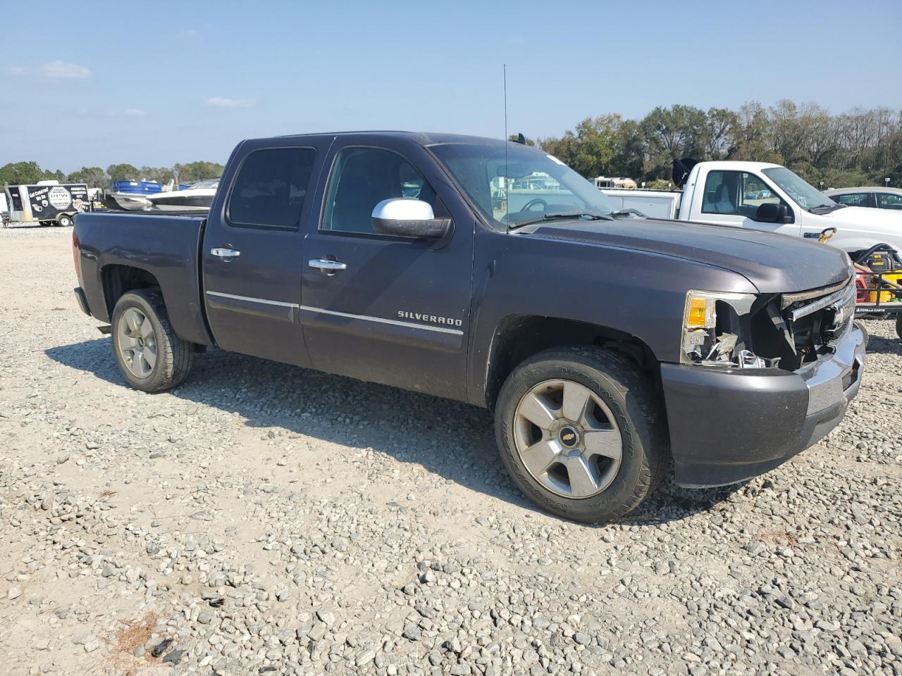 2010 Chevrolet Silverado - Image 4