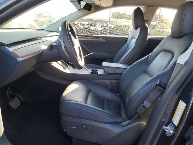  TESLA MODEL Y 2024 Srebrny