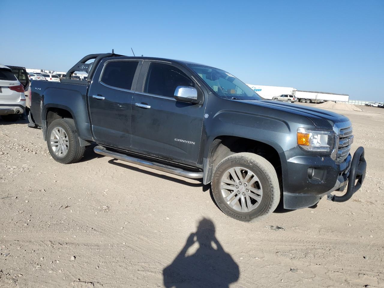 2017 GMC Canyon - Image 4