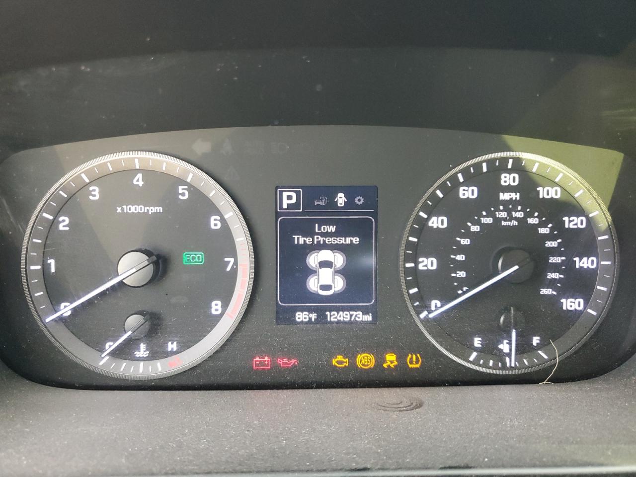 2015 Hyundai Sonata - Image 9