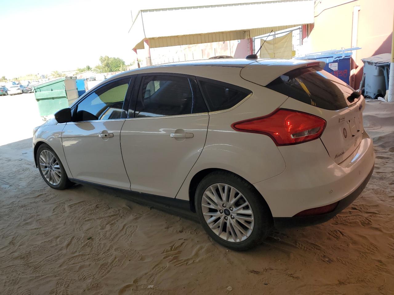 VIN 1FADP3N29JL287532 2018 FORD FOCUS no.2