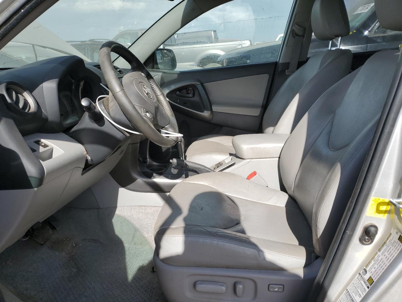 2012 Toyota RAV 4 - Image 7