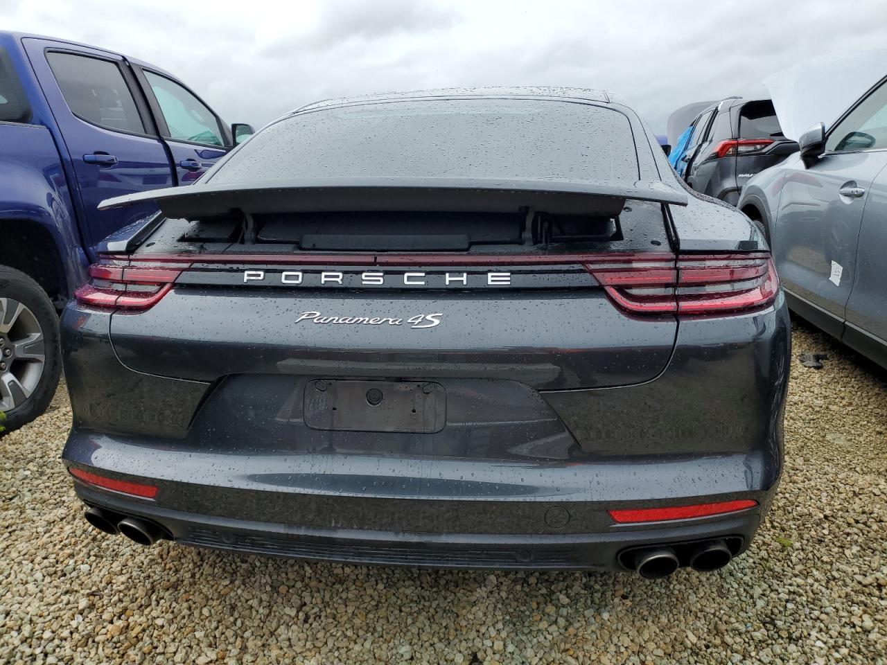 WP0AB2A72JL132036 2018 Porsche Panamera 4S