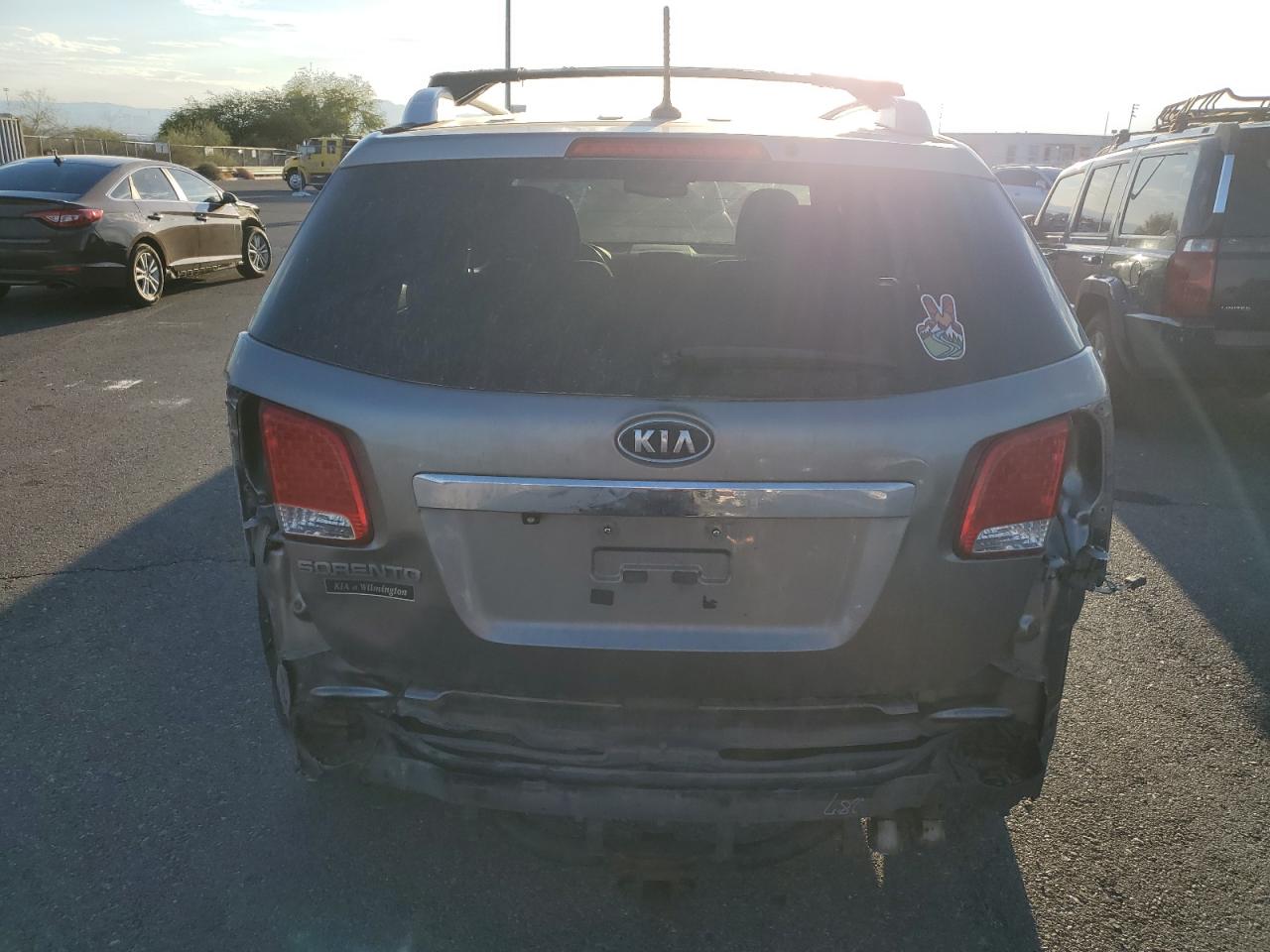 5XYKTCA61CG228060 2012 Kia Sorento Base