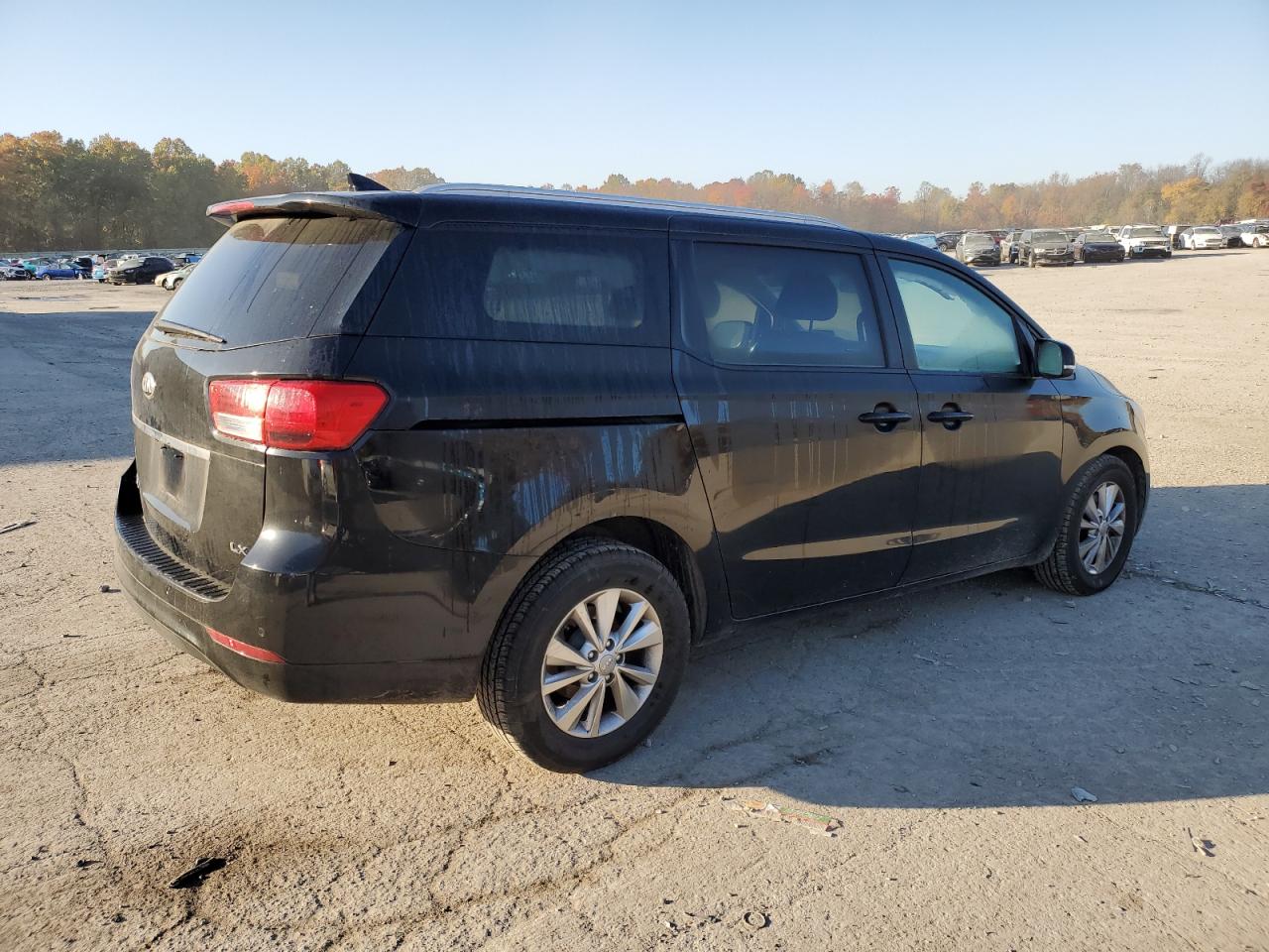 2018 Kia Sedona - Image 3