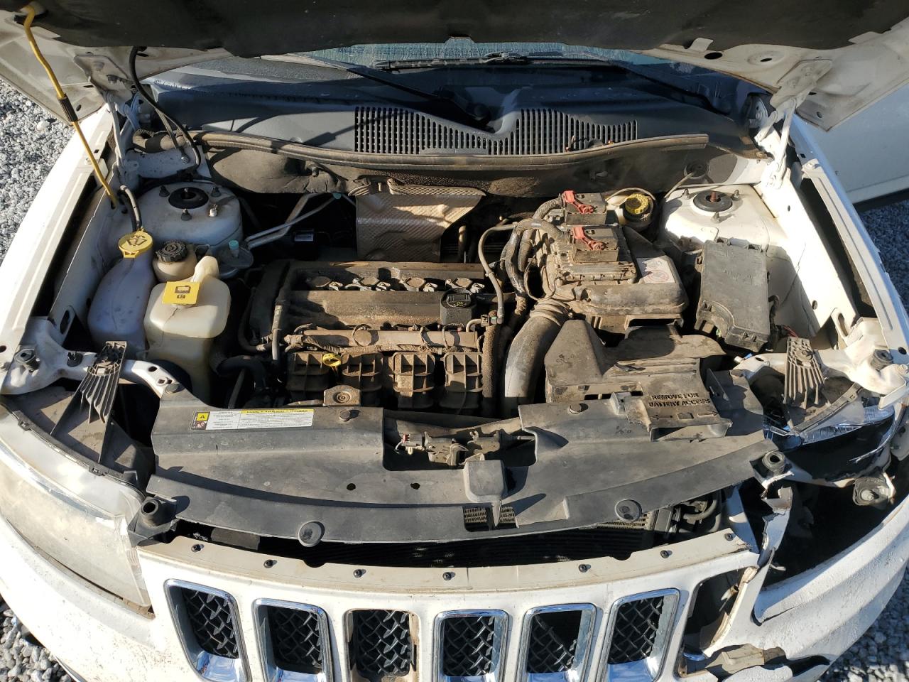 2012 Jeep Compass - Image 13