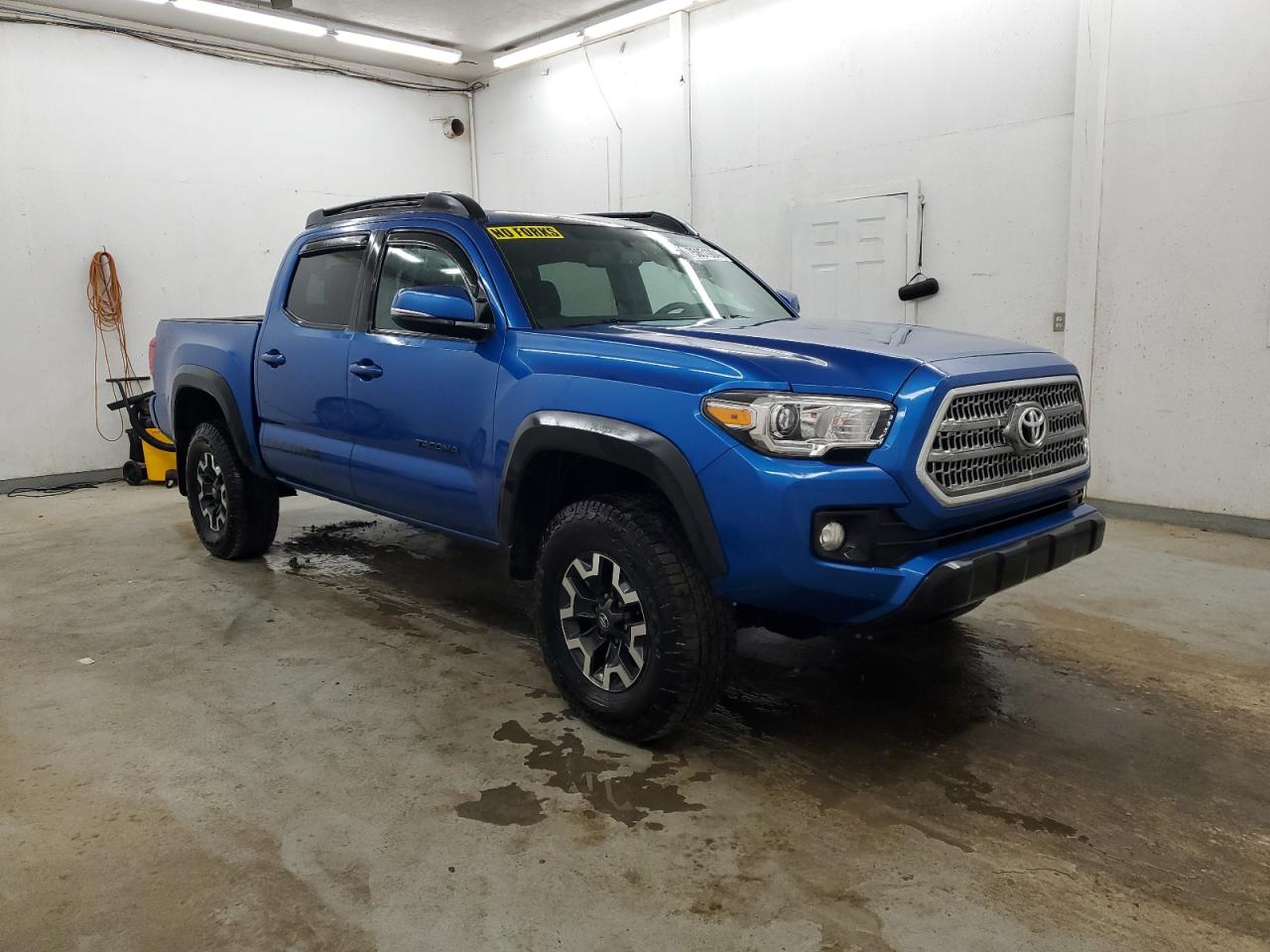 2017 Toyota Tacoma Double Cab VIN: 5TFCZ5ANXHX095583 Lot: 75851984