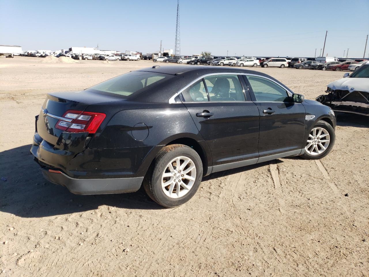 2014 Ford Taurus - Image 3