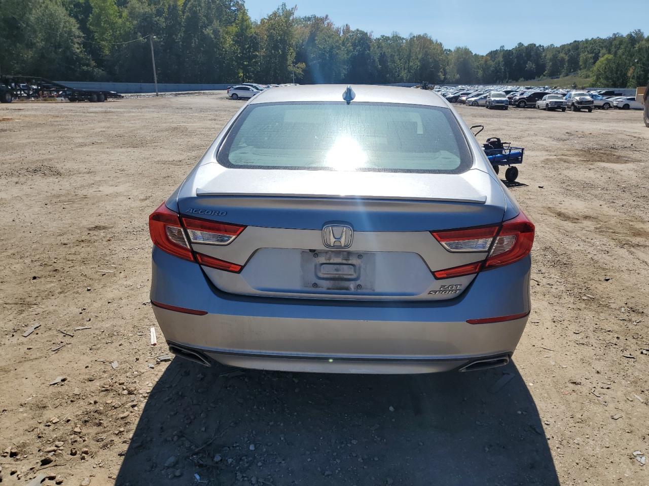 1HGCV2E38JA036934 2018 Honda Accord Sport