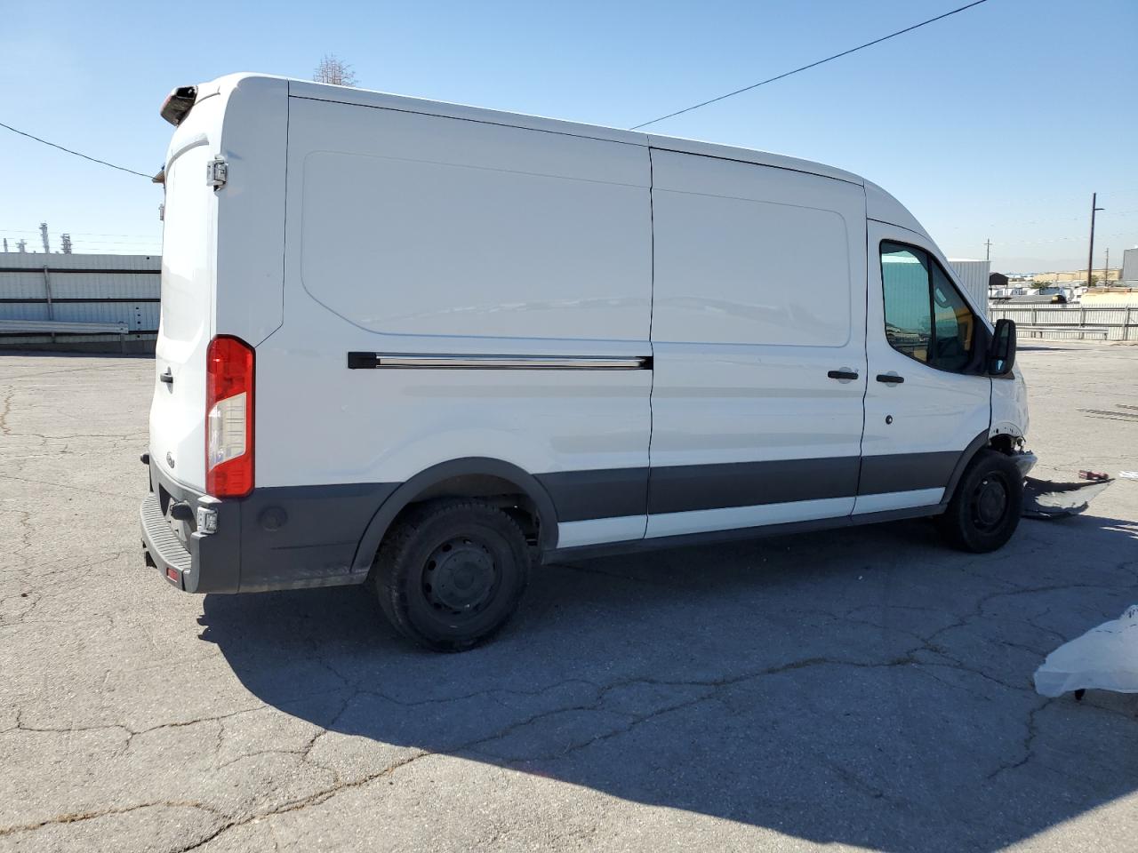 VIN 1FTYE2CM5JKA63017 2018 FORD TRANSIT no.3