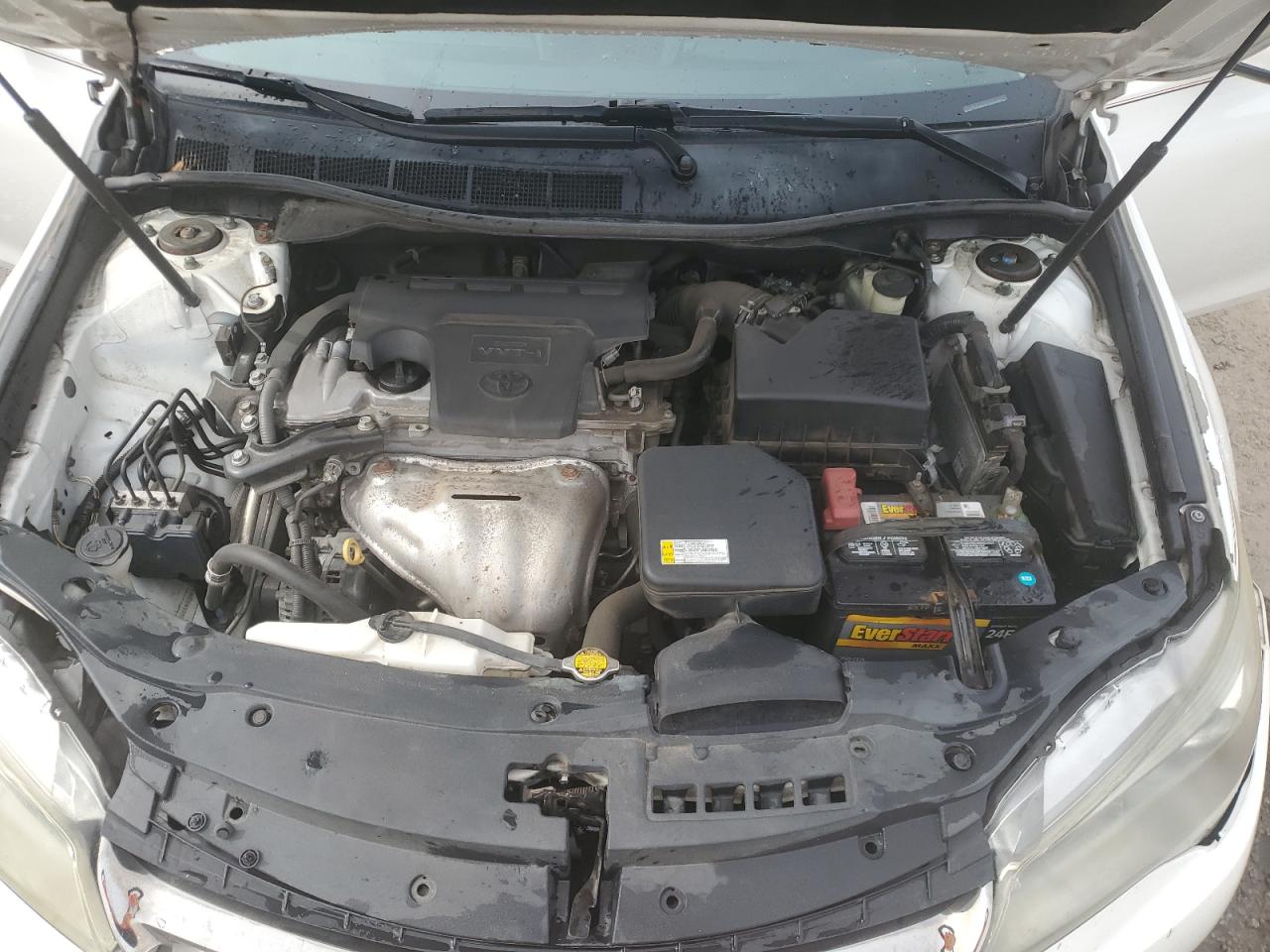 2015 Toyota Camry - Image 11