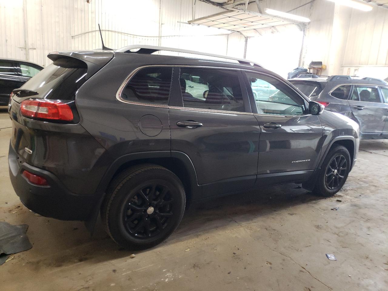 2017 Jeep Grand Cherokee - Image 3