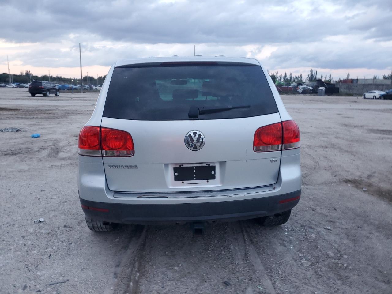 2005 Volkswagen Touareg 3.2 VIN: WVGZG77L55D037312 Lot: 77365654