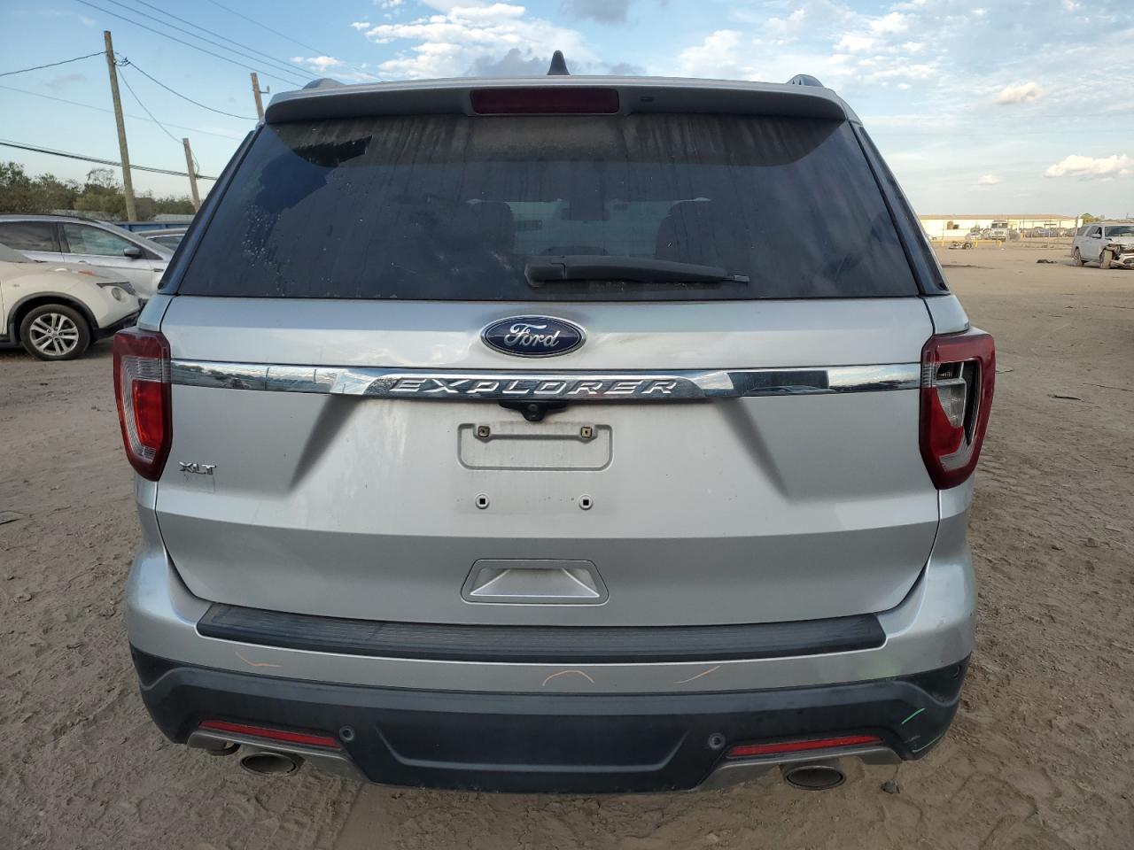 2018 Ford Explorer Xlt VIN: 1FM5K7D81JGB55542 Lot: 74477924