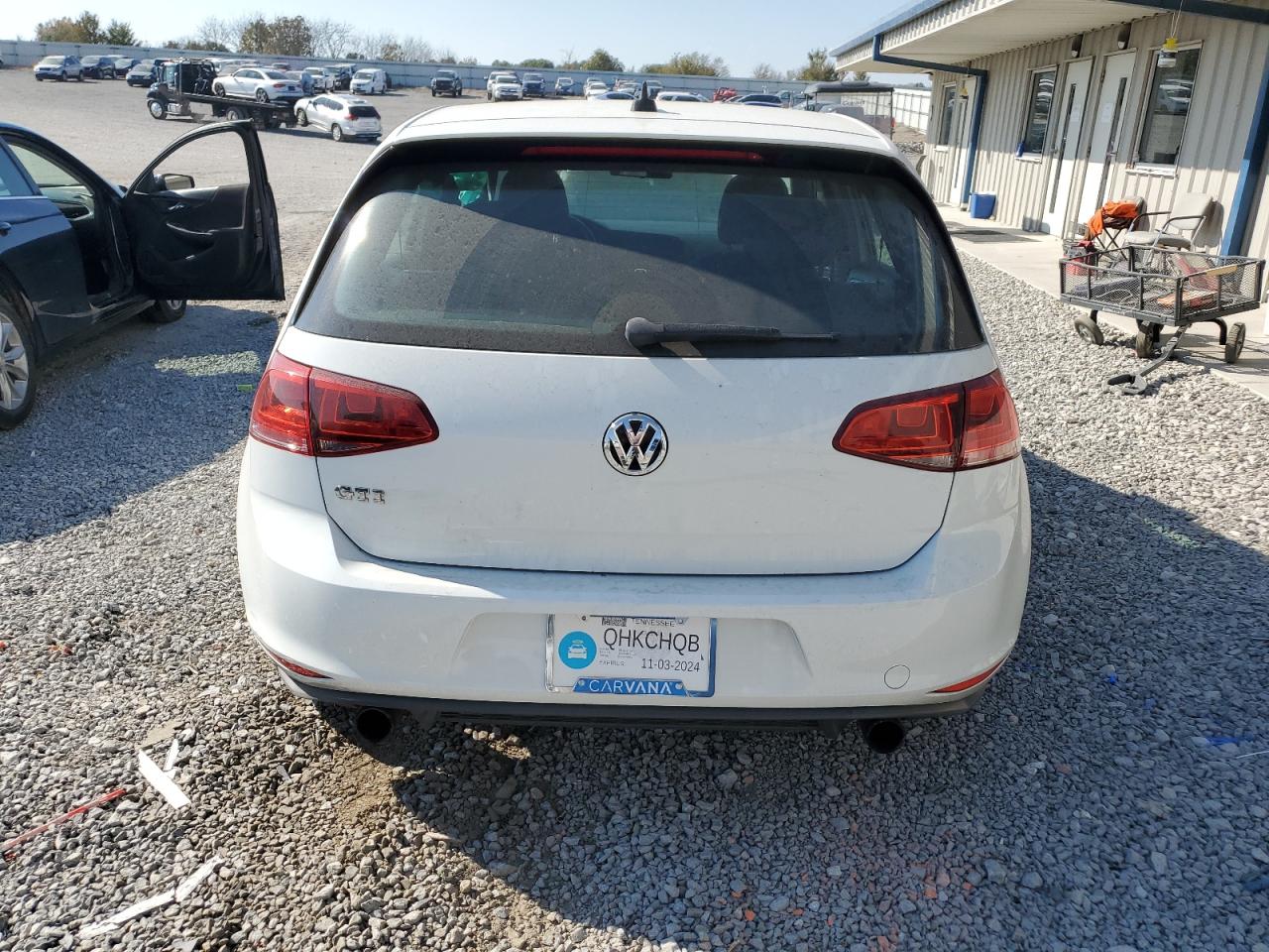 2017 Volkswagen GTI - Image 6