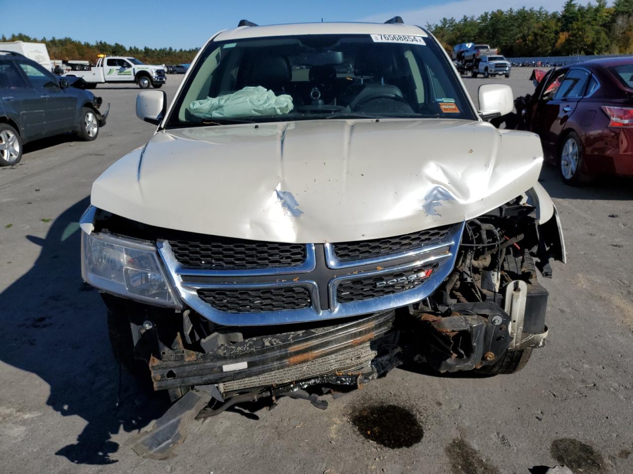 VIN 3C4PDDBG1ET104057 2014 DODGE JOURNEY no.5