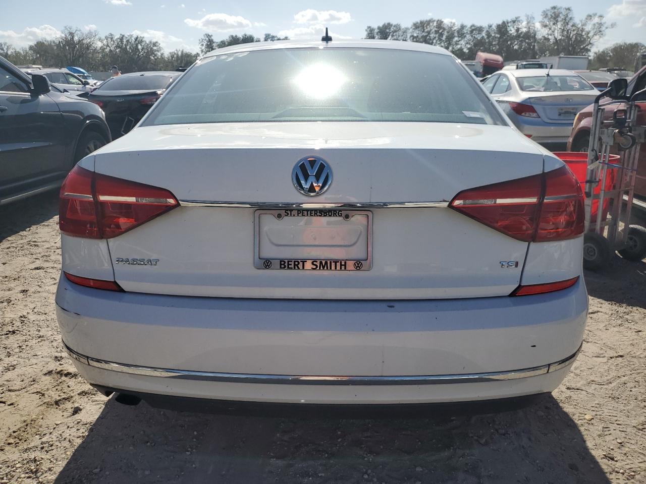 2016 Volkswagen Passat S VIN: 1VWAS7A3XGC068487 Lot: 77321574