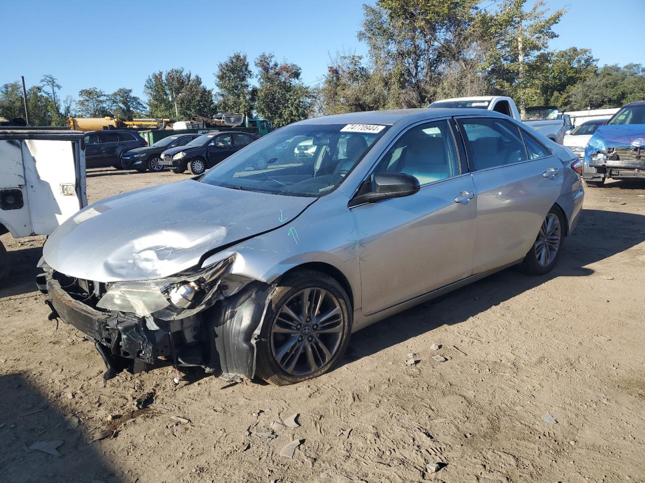 4T1BF1FK9GU582443 2016 TOYOTA CAMRY - Image 1