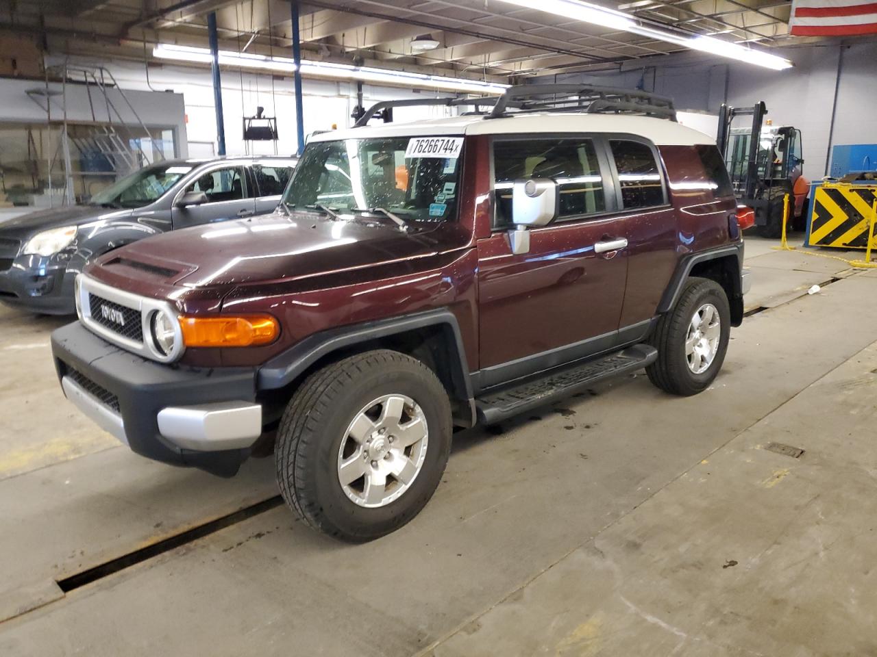 2007 Toyota Fj Cruiser VIN: JTEBU11F770057985 Lot: 76266744