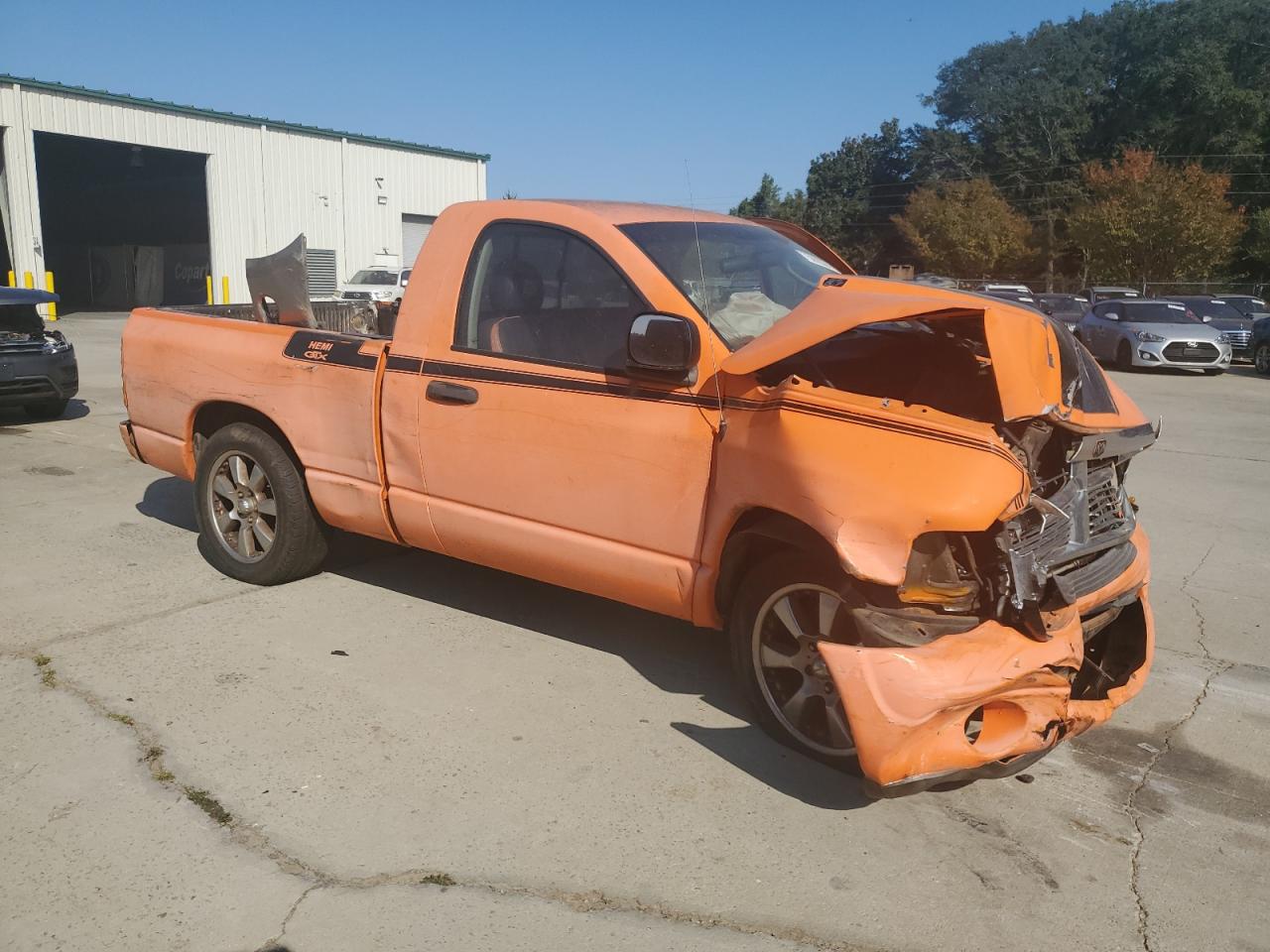 2004 Dodge RAM - Image 4