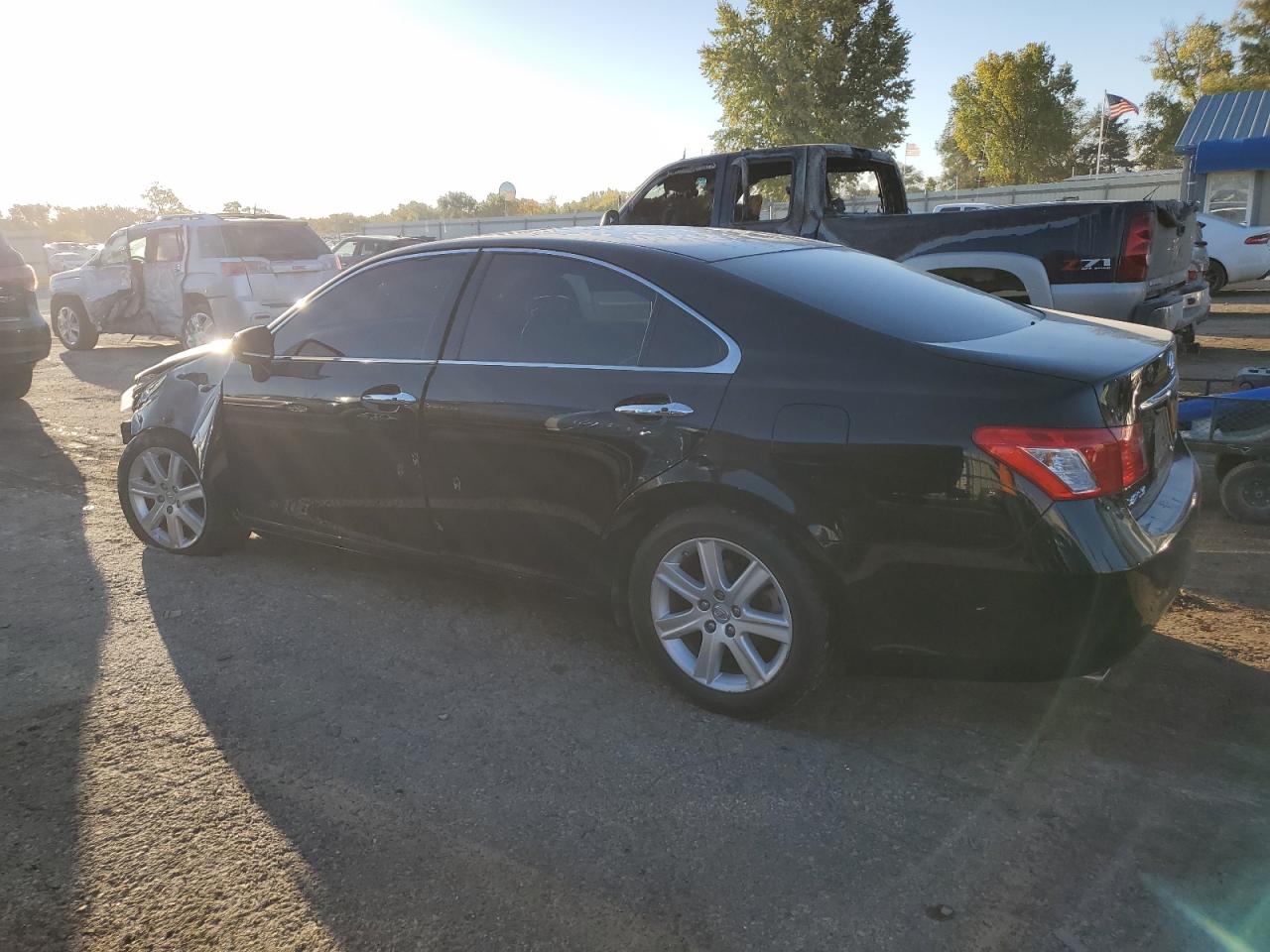 2009 Lexus ES - Image 2