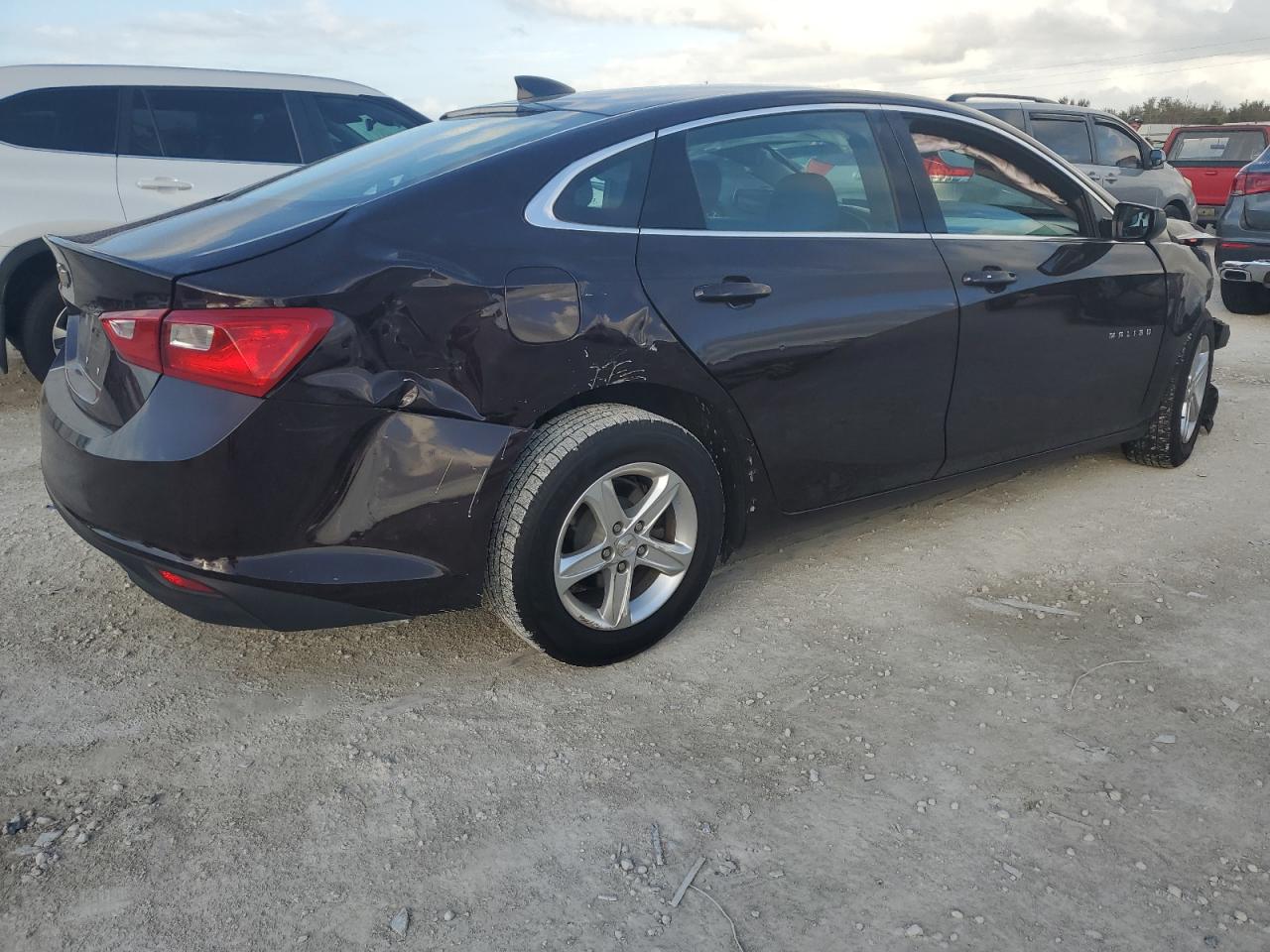 2021 Chevrolet Malibu - Image 3