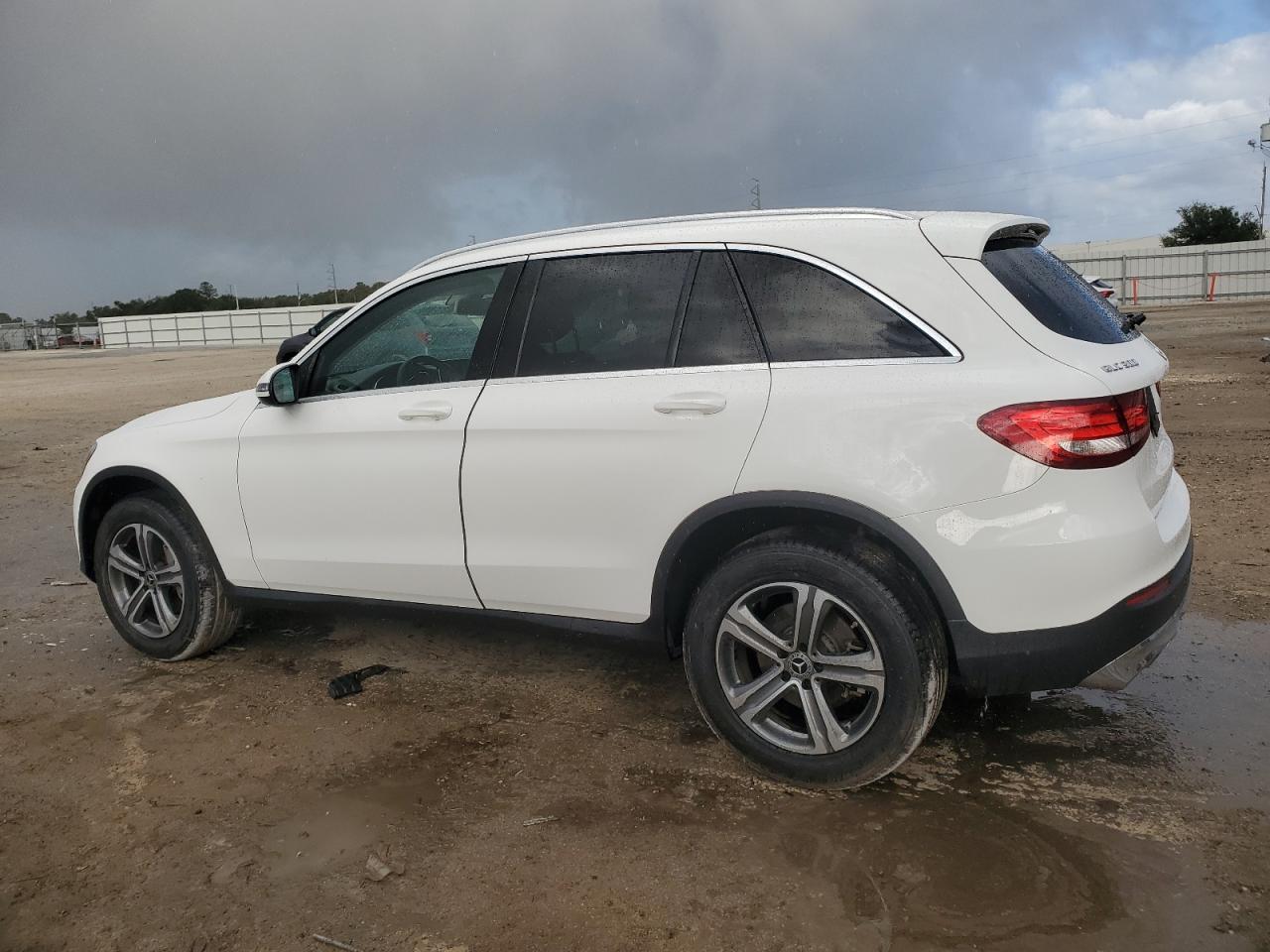 2019 Mercedes-Benz GLC - Image 2