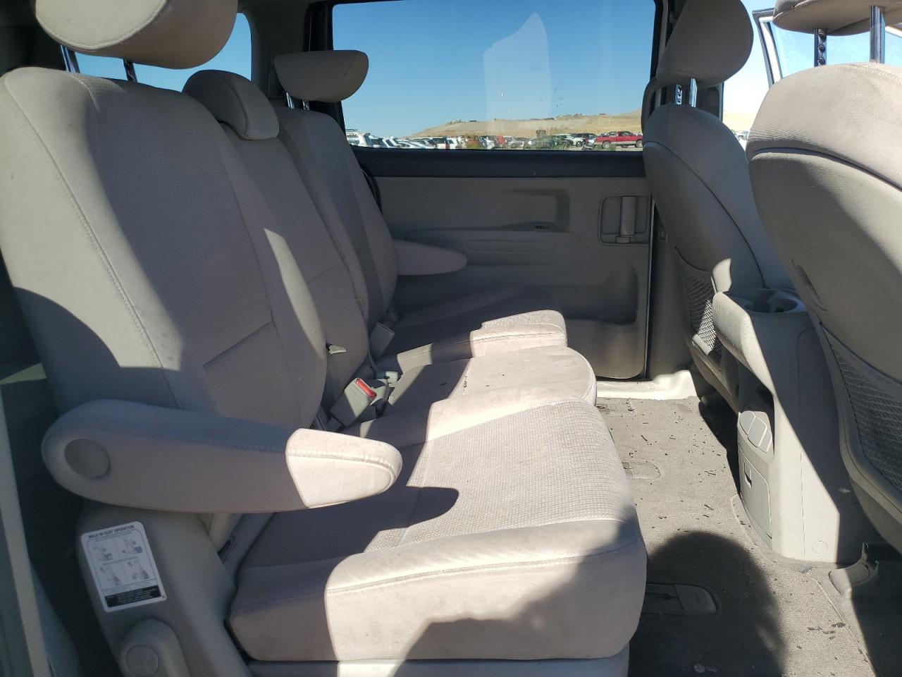 KNDMB5C16H6230888 2017 Kia Sedona Lx