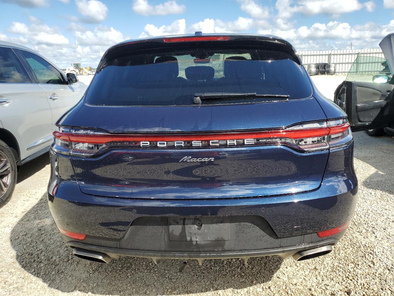 2020 Porsche Macan VIN: WP1AA2A57LLB15204 Lot: 74486964