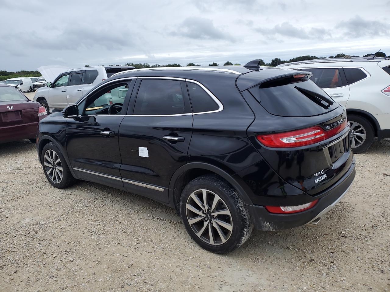 2019 Lincoln MKC - Image 2