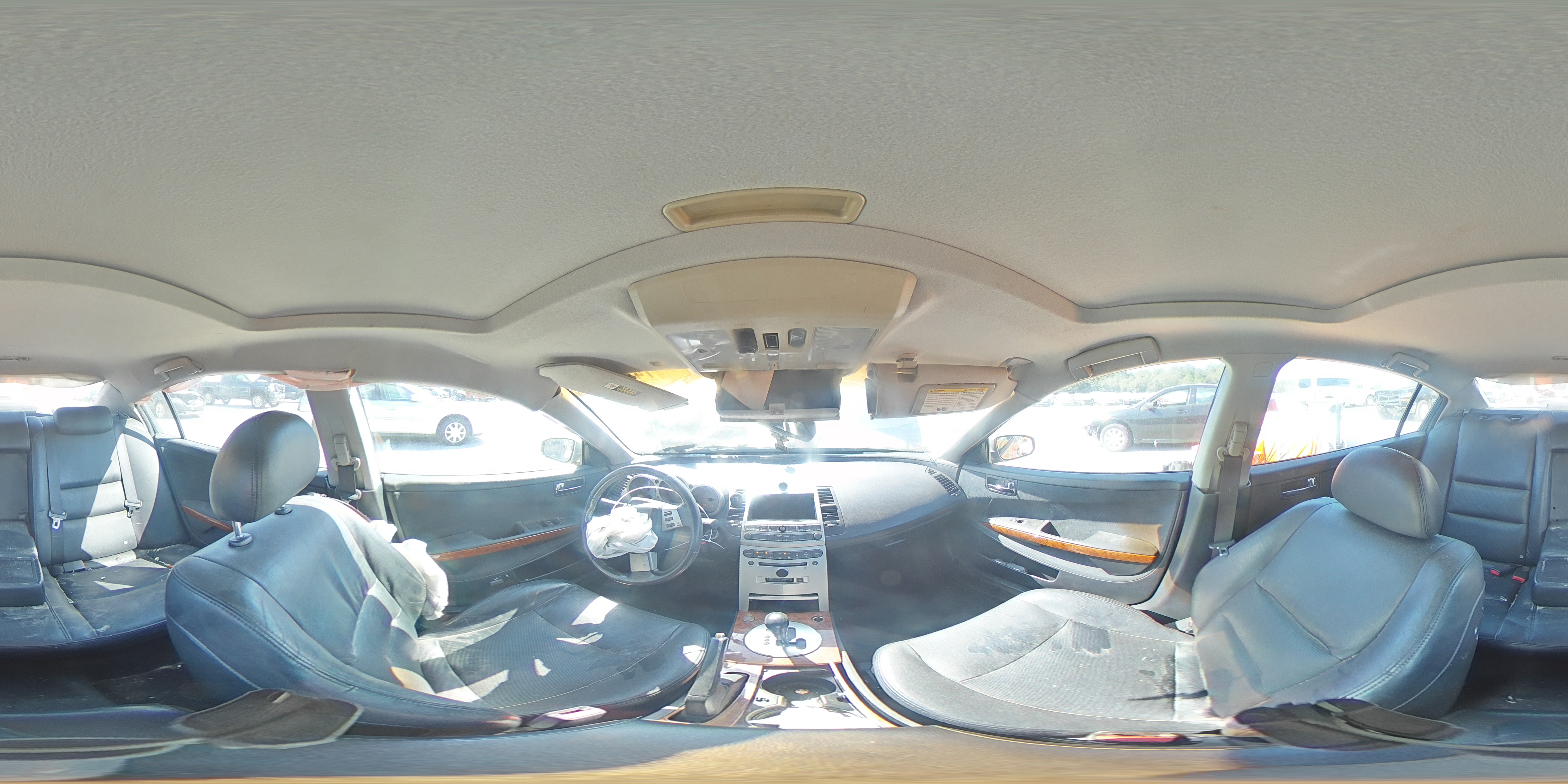 2005 Nissan Maxima - Image 12