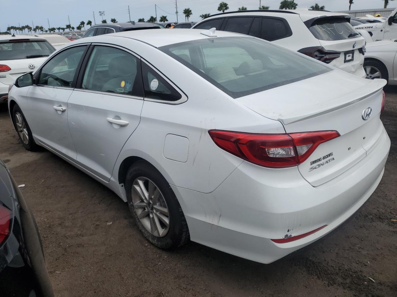 2015 Hyundai Sonata - Image 2