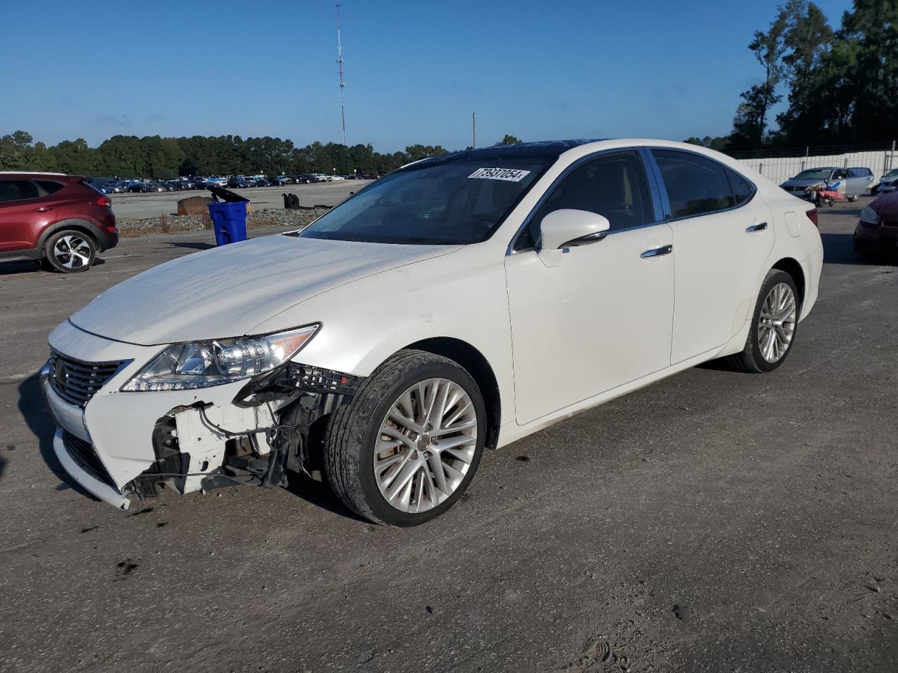 JTHBK1GGXF2152097 2015 LEXUS ES - Image 1