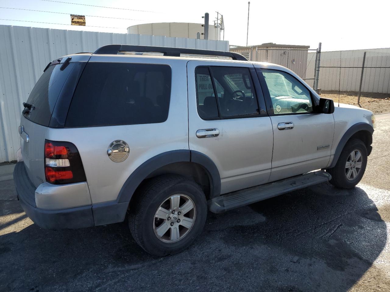 2007 Ford Explorer - Image 3