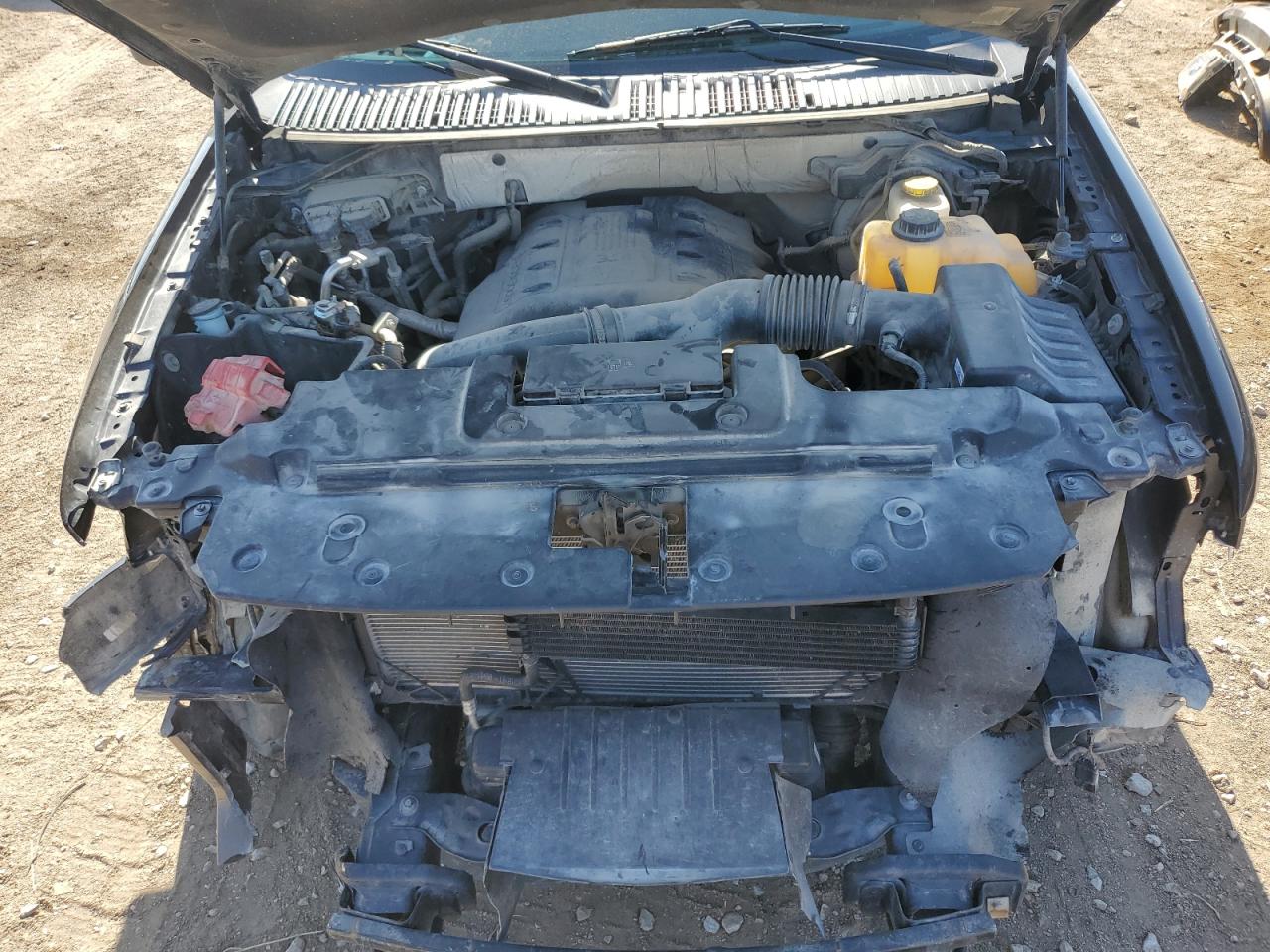 2016 Ford Expedition - Image 14