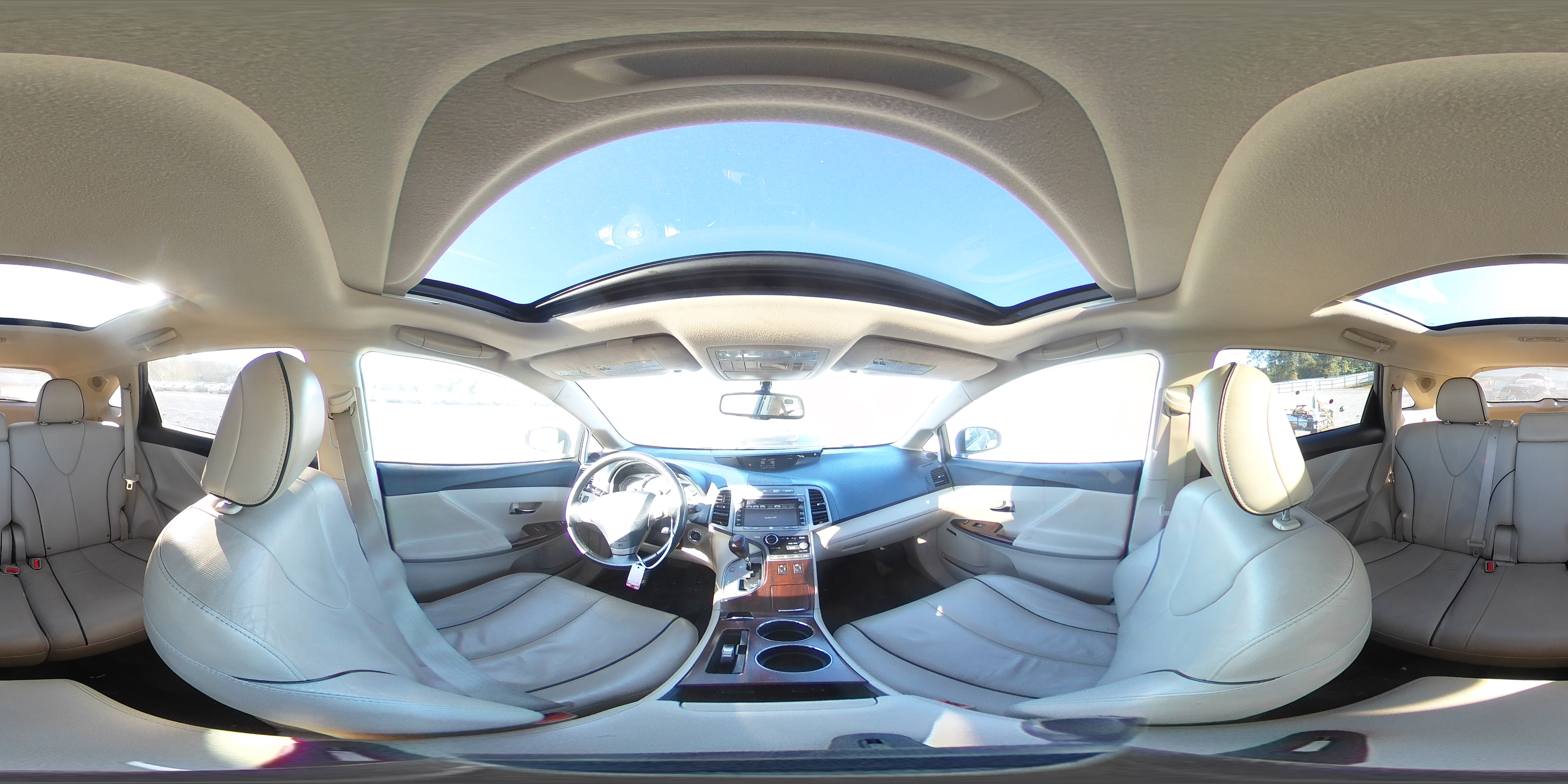 2011 Toyota Venza - Image 14