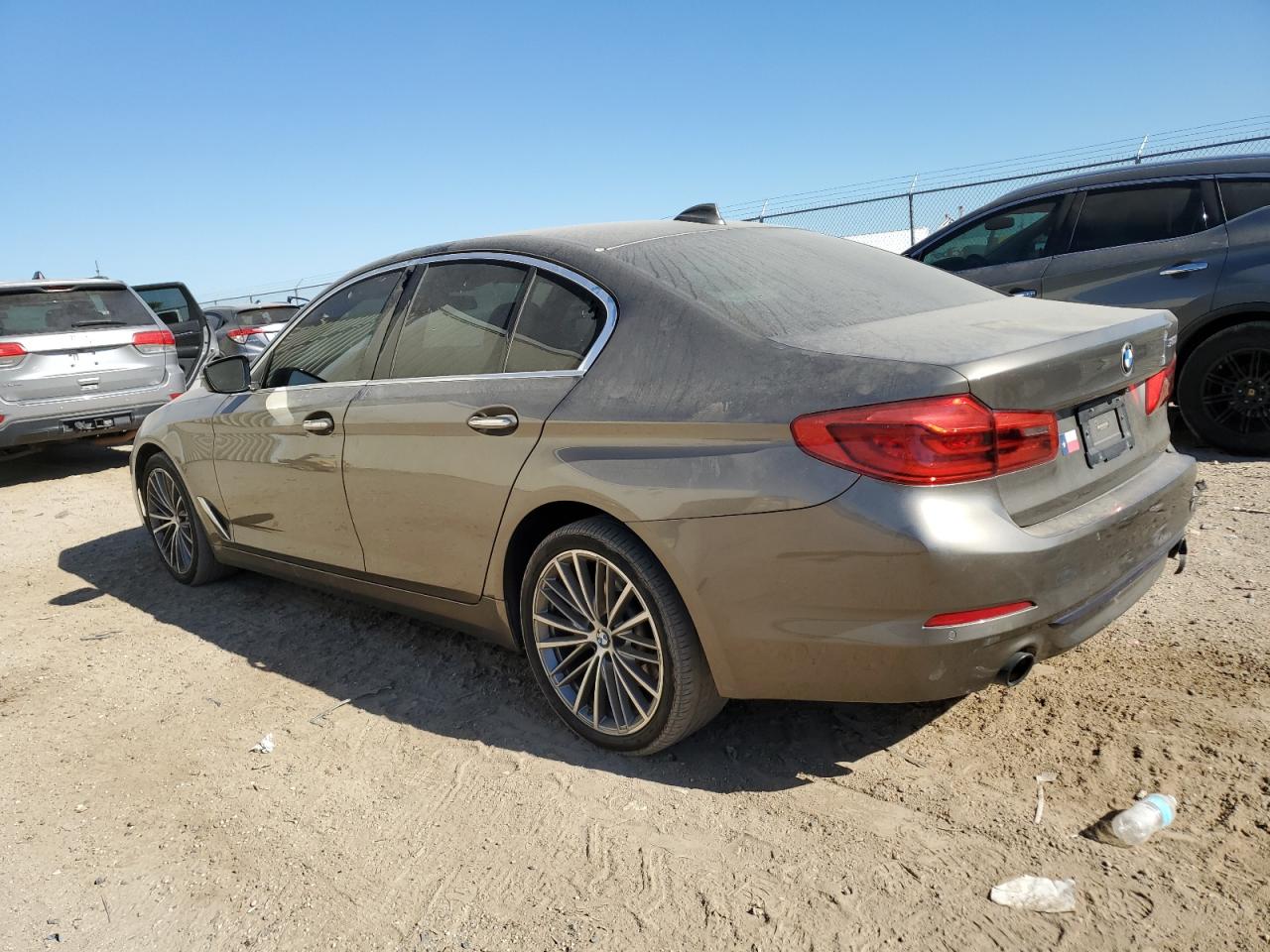 VIN WBAJA5C50JWA37392 2018 BMW 5 SERIES no.2